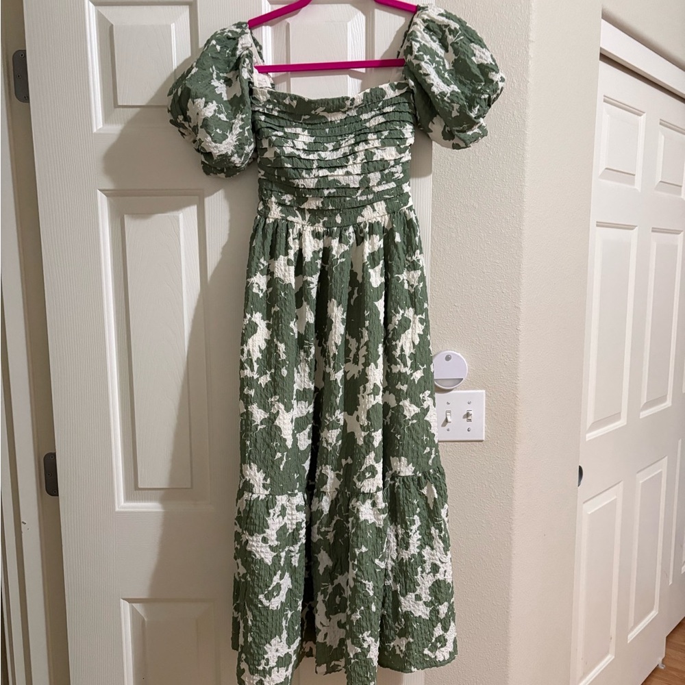 Abercrombie & Fitch Green and White Midi Dress